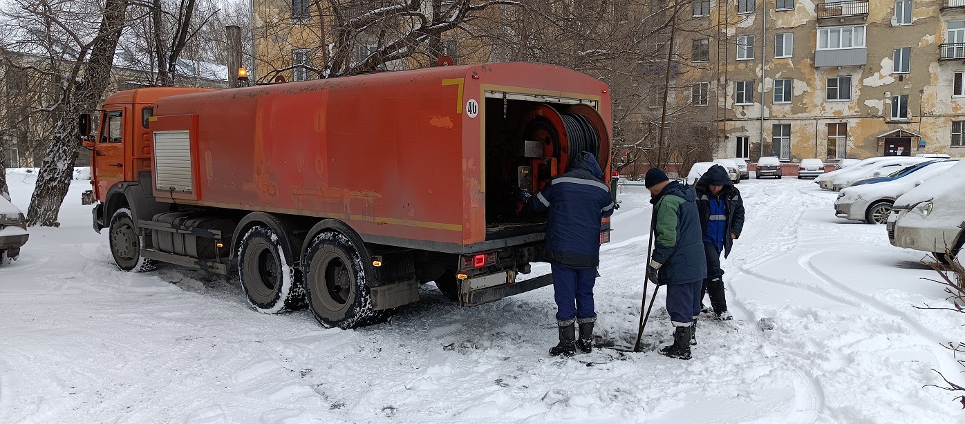 Прочистка канализации от засоров гидропромывочной машиной и специальным оборудованием в Калужской области