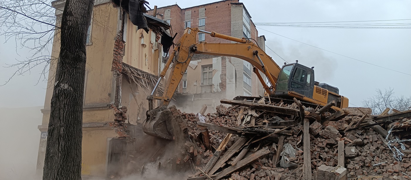 Услуги по сносу и демонтажу старых домов, строений и сооружений в Тарусе