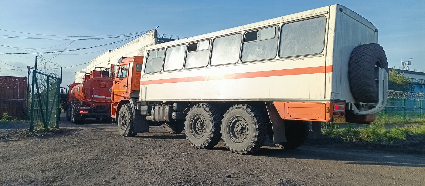 Вахтовые перевозки сотрудников автобусами и спецтехникой в Калужской области